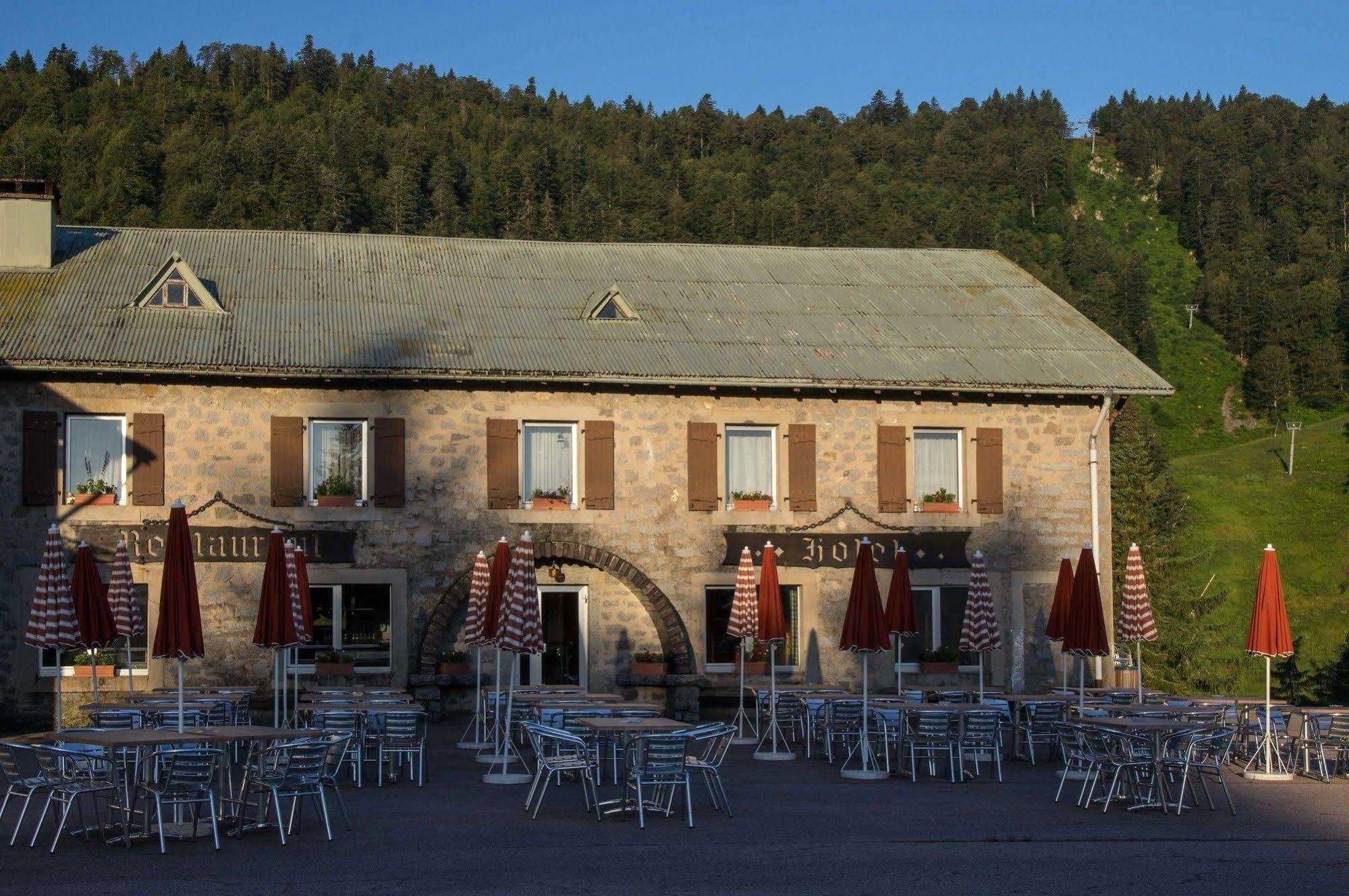 Hotel Les Buttes ヴォントロン エクステリア 写真